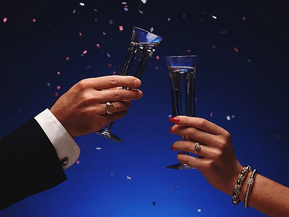 couple toasting