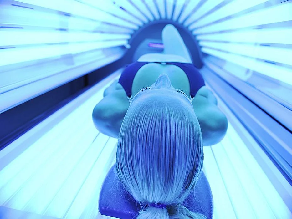 tanning bed