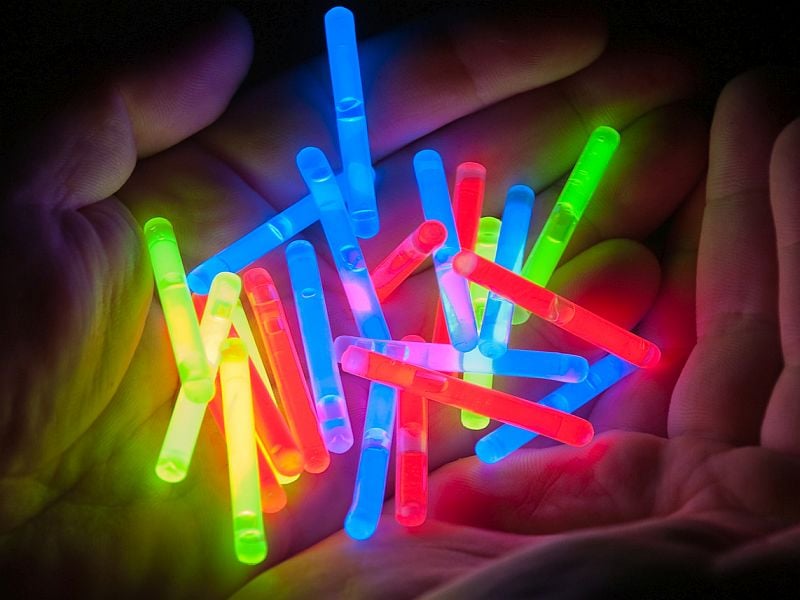 Beware Broken Glow Sticks - Consumer Health News | HealthDay