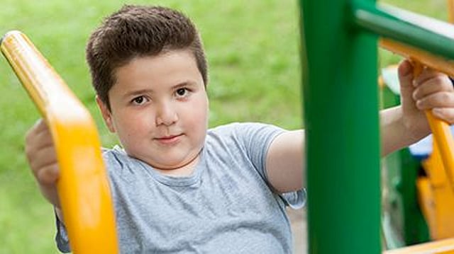 Kids' Weight Rises When Convenience Stores Open Nearby: Study