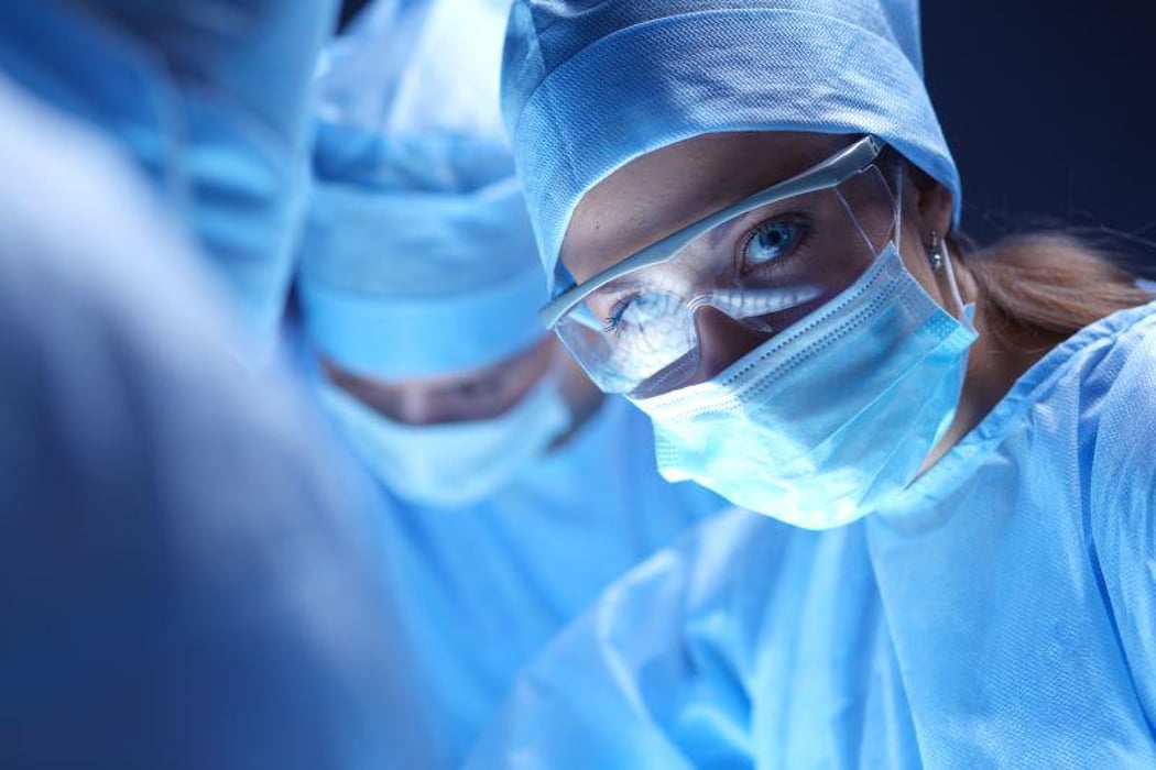 surgeon surgery operation