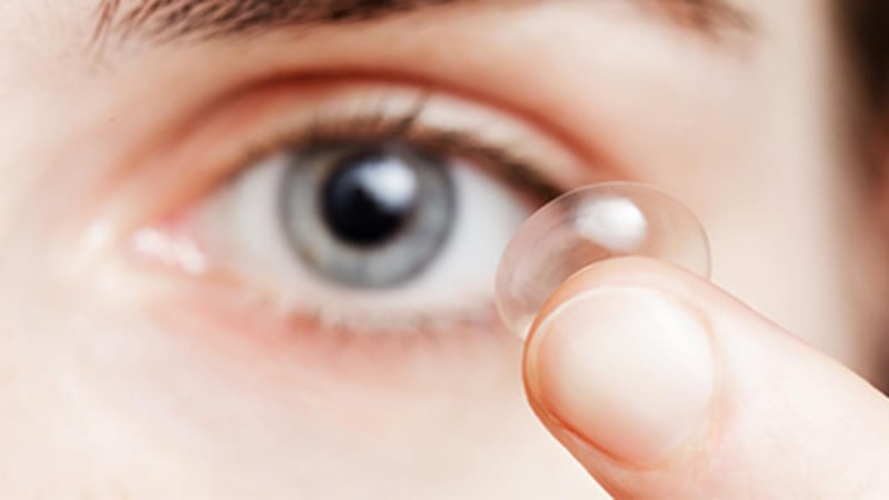 Reusing Contact Lenses Ups the Risk of Serious Eye Infection, Study Finds