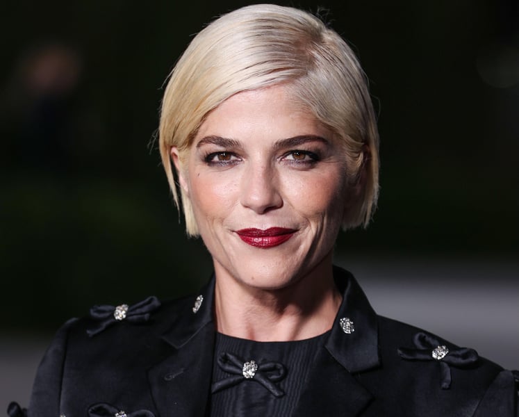 Selma Blair Exits 'Dancing With the Stars,' Citing MS Health Concerns