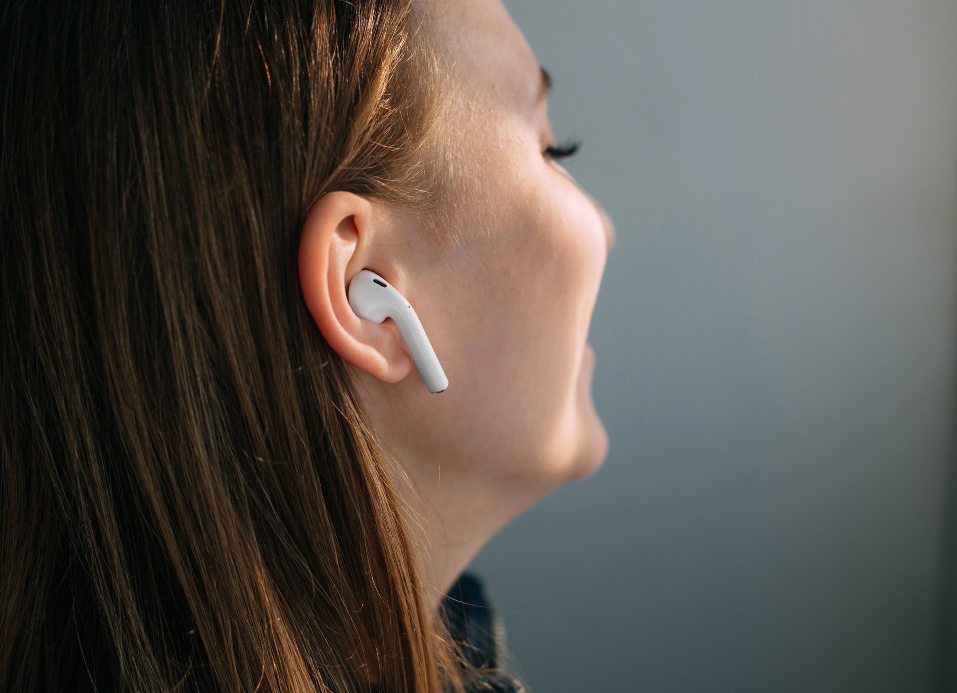 News Picture: Could Wireless Earbuds Help Boost Poor Hearing?