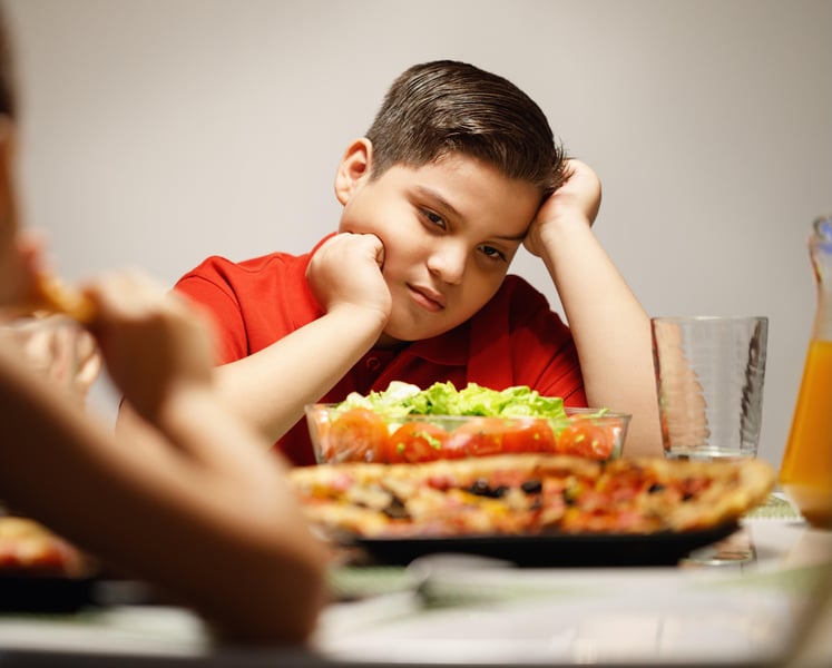 Words Can Wound When Parents Talk to Kids About Obesity