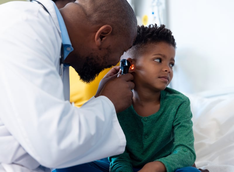 Non-White Kids With Recurrent Ear Infections Less Likely to Get Specialist Care