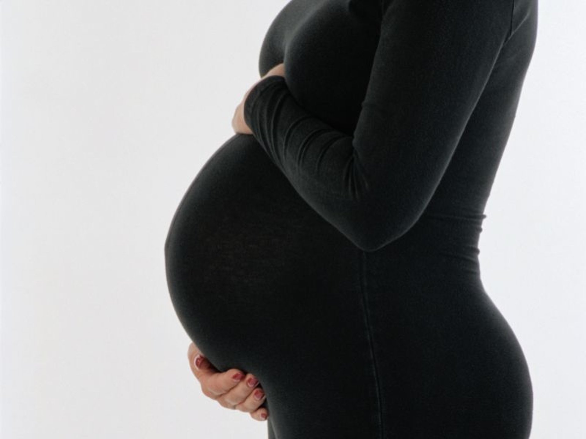 Imagen de noticia: La pandemia provoca más depresión en las mujeres embarazadas de todo el mundo: estudio