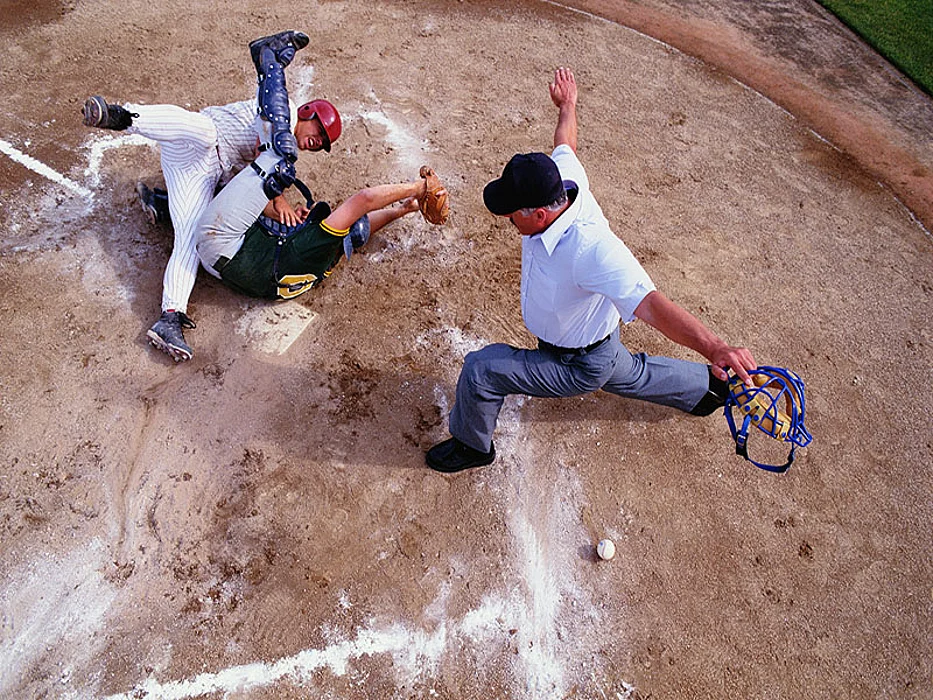 baseball play at the plate
