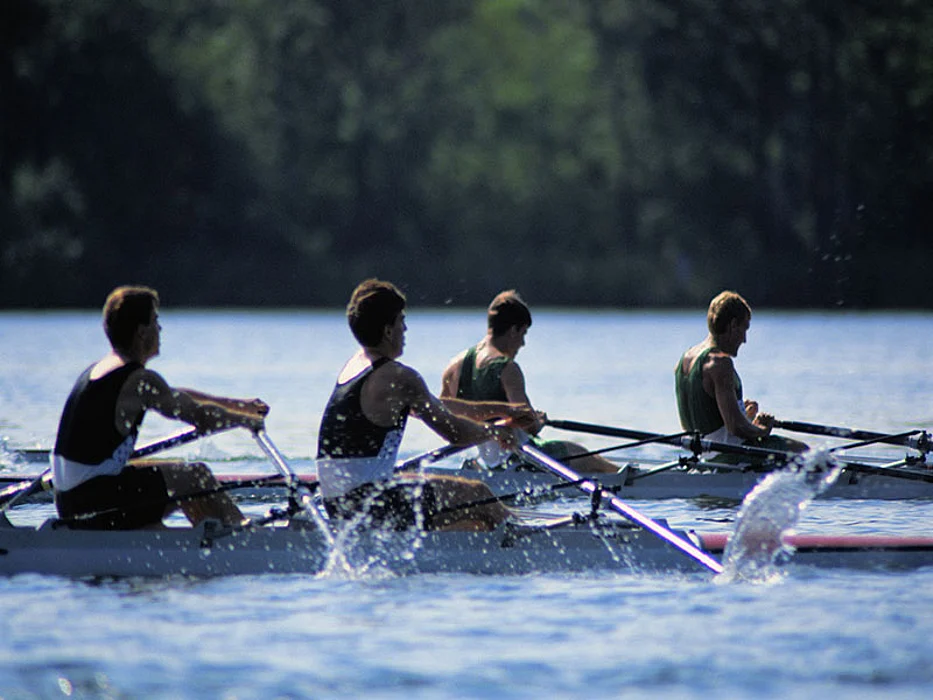 canoers rowing