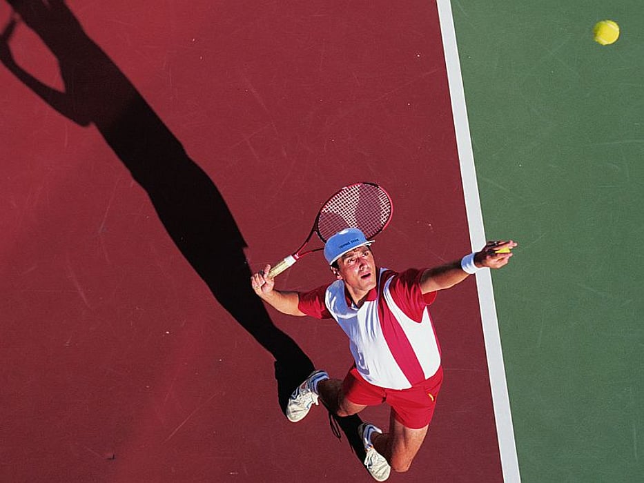 tennis serve