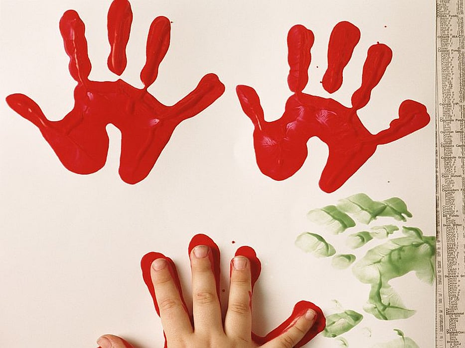fingerpainting handprints