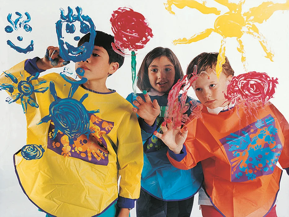 kids painting