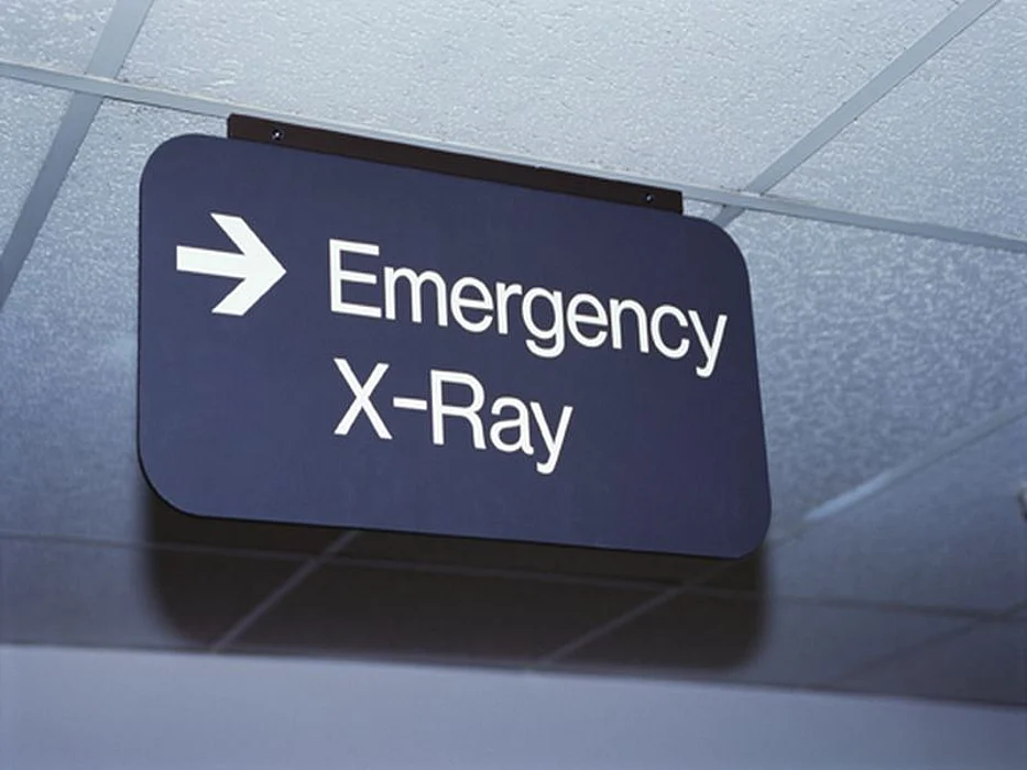 emergency xray sign
