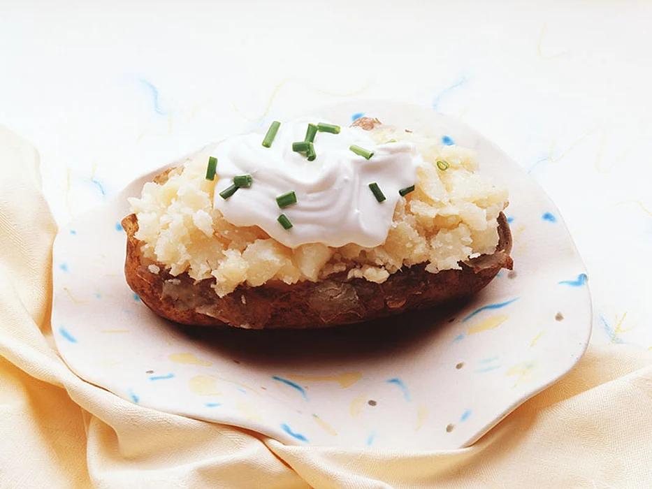 baked potato with sour cream