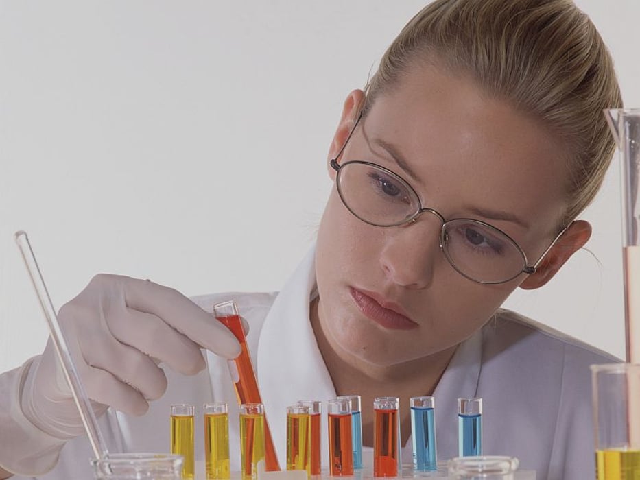 woman doing laboratory research