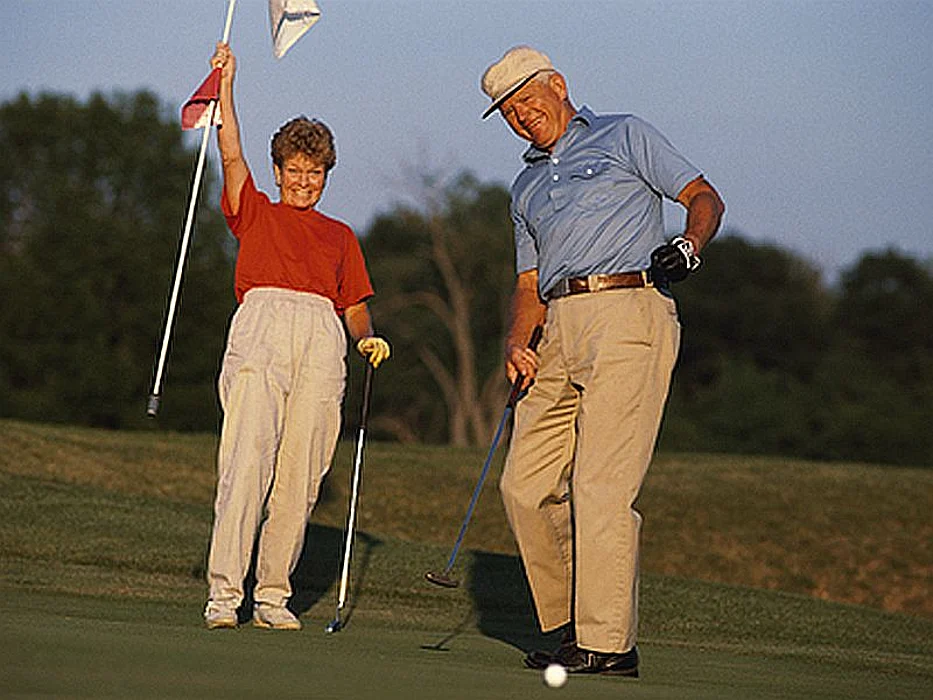 golf playing