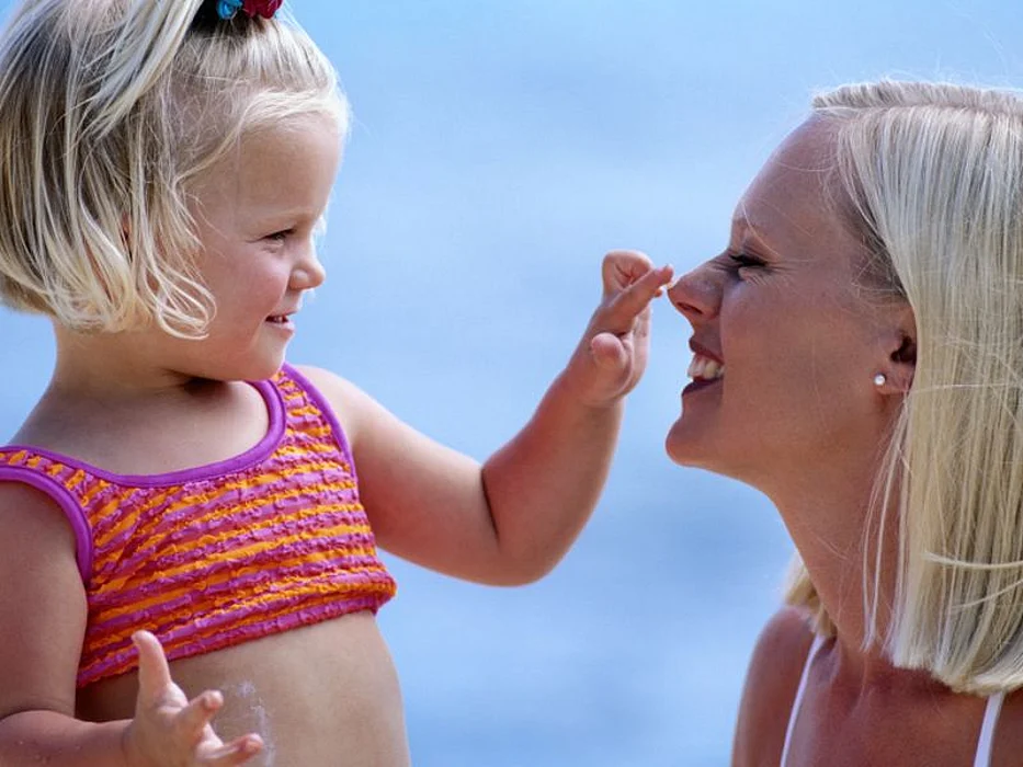 mother and daughter