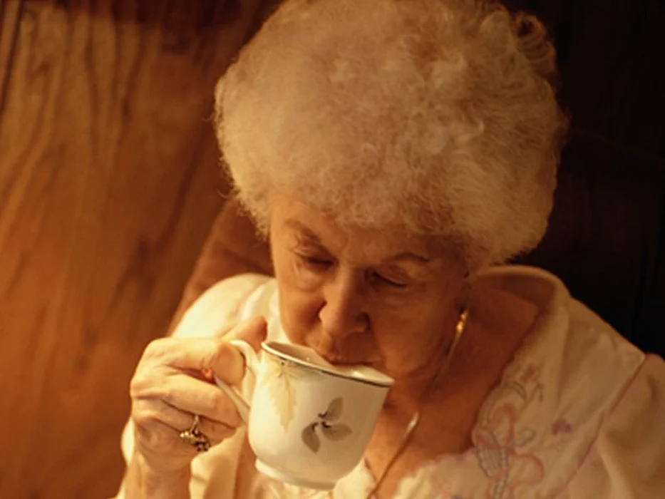 woman drinking tea