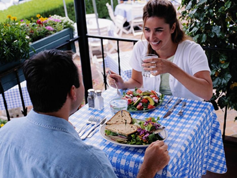 couple in a restaurant