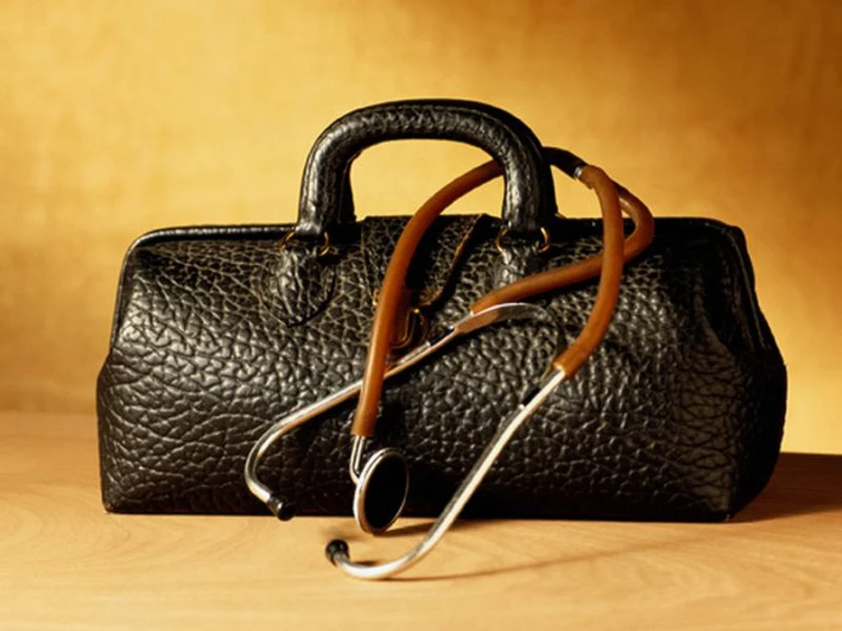 doctor\'s bag