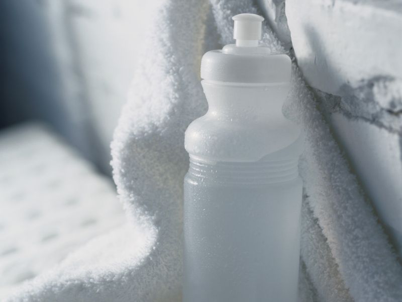 'BPA-Free' Bottles Might Need a Run Through Your Dishwasher First - HealthDay News