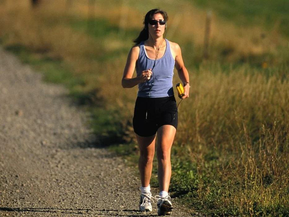 woman jogging