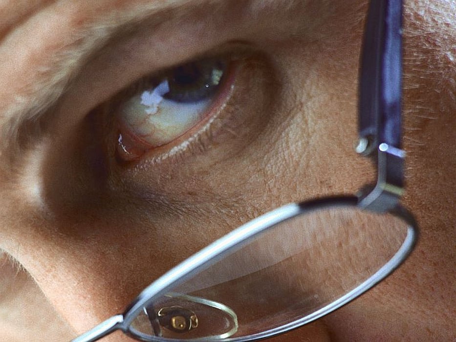man wearing a glasses