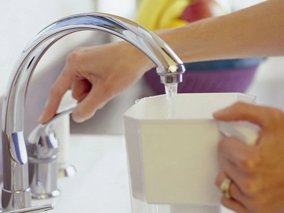 faucet water