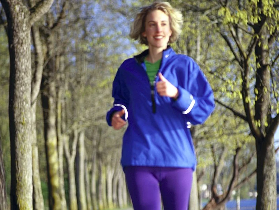 woman jogging