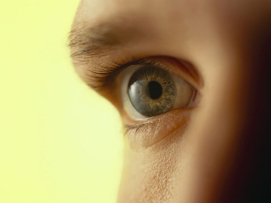 Vinculan a la COVID con una infección ocular grave pero poco común