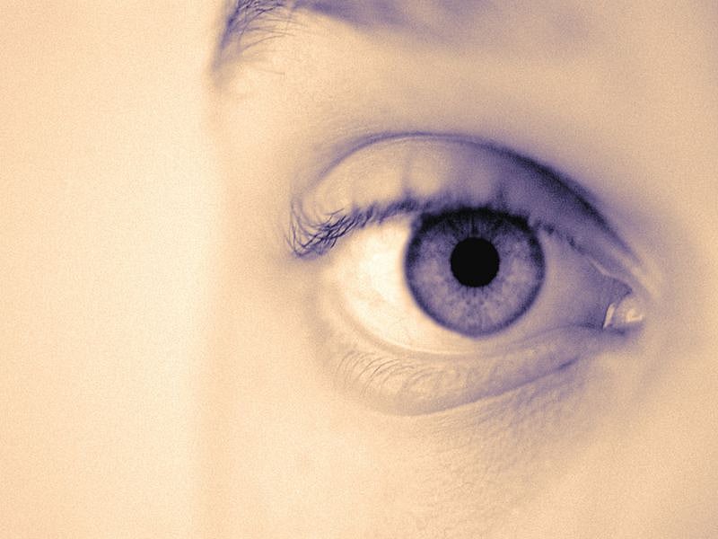 Your Eyes May Signal Your Risk for Stroke, Dementia