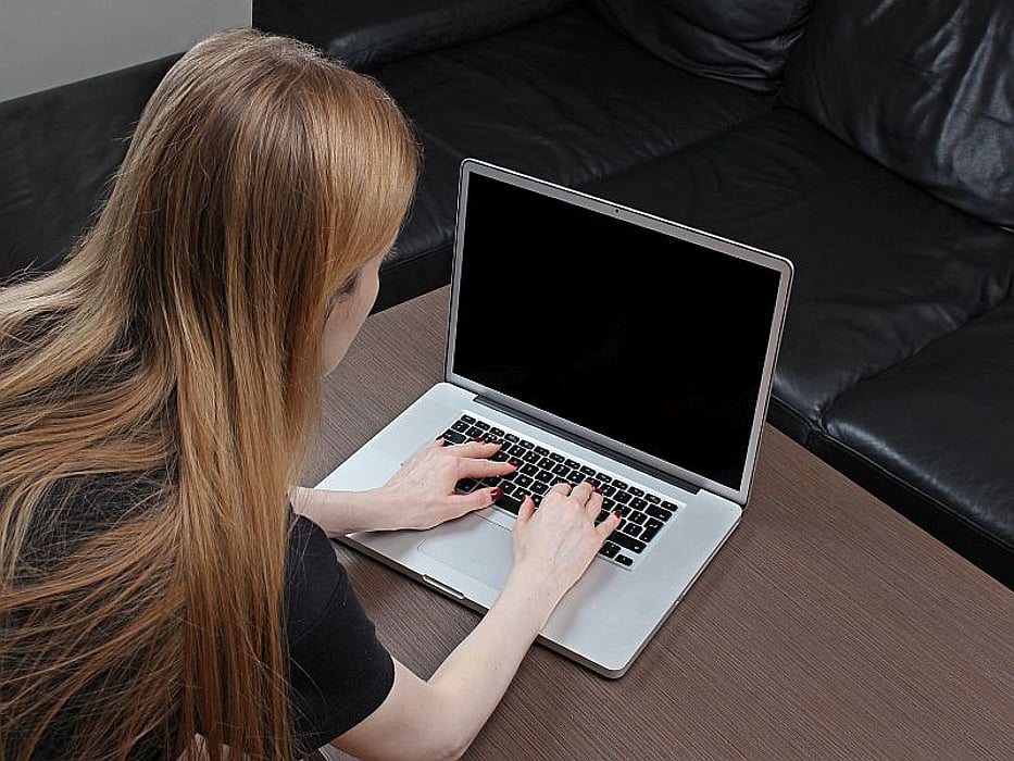 teen on laptop