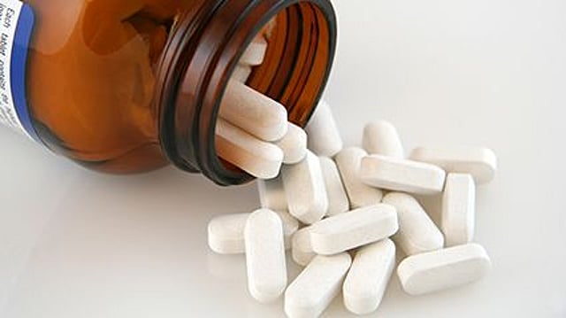 News Picture: CDC: Dietary Supplement Use Common in U.S. Children, Teens