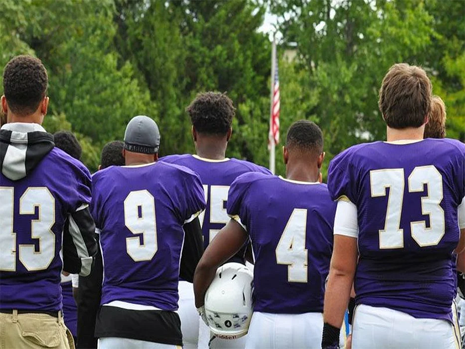 football players without helmets