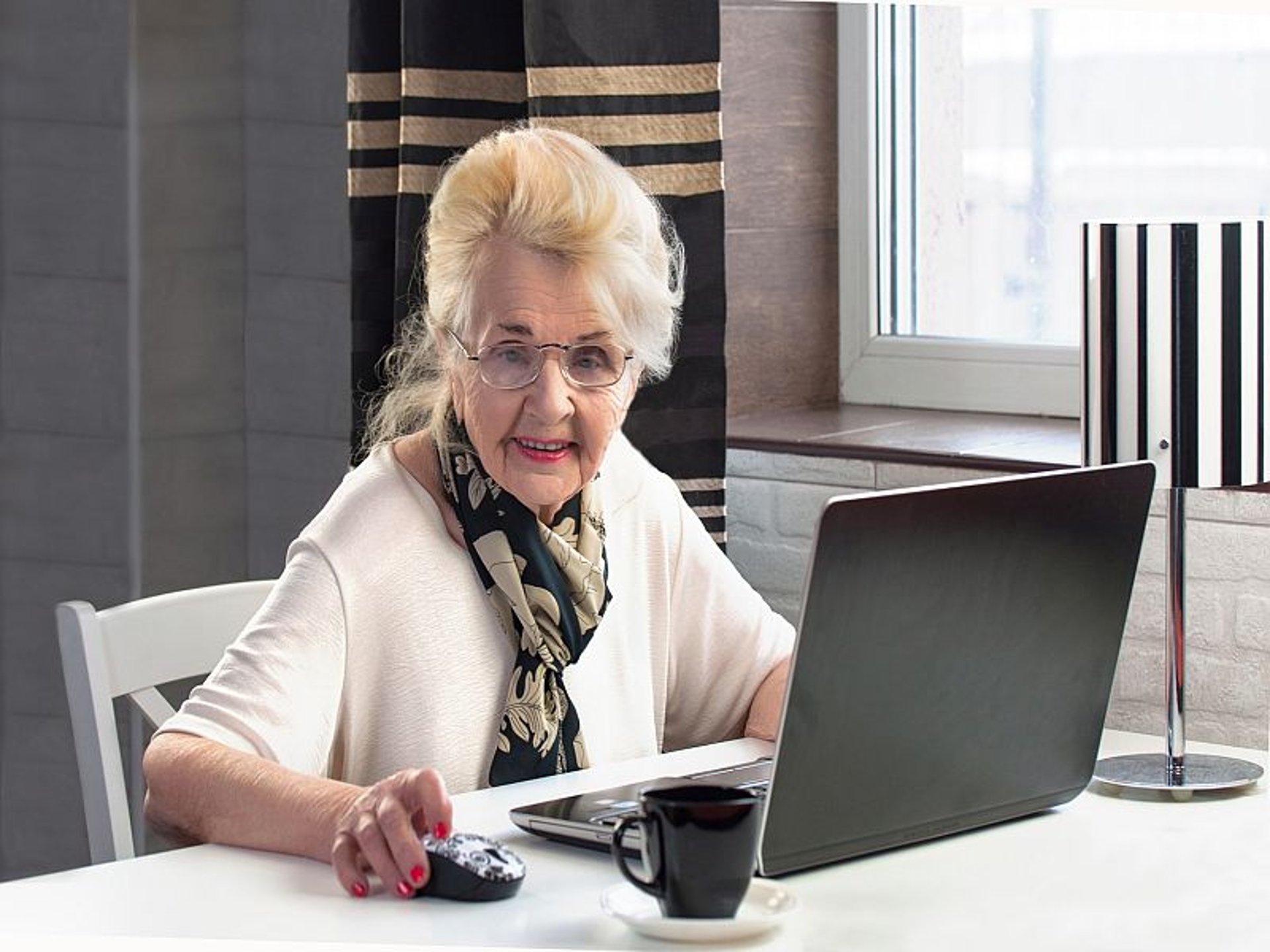 News Picture: More Older Americans Use Online 'Patient Portals' to Access Care