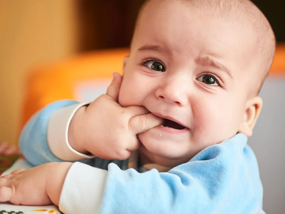 baby with sore gums