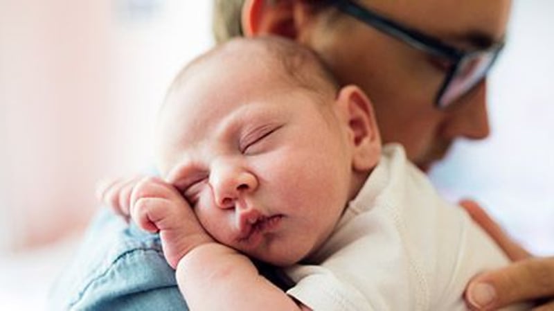 Dads Can Play Big Role in Baby's Nutrition, Safe Sleep