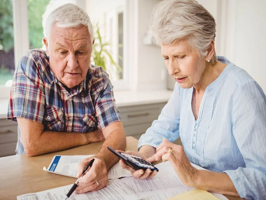 seniors paying bills