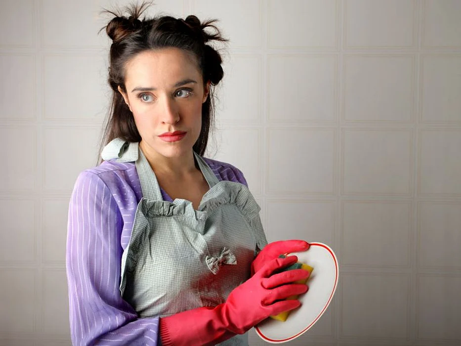 depressed waitress