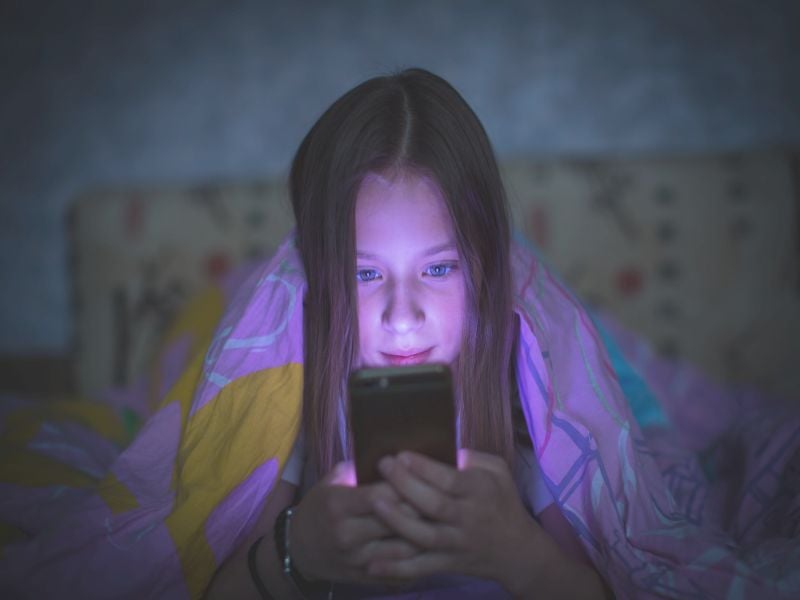 News Picture: Parents Underestimate How Much Time Teens Spent Online During Pandemic