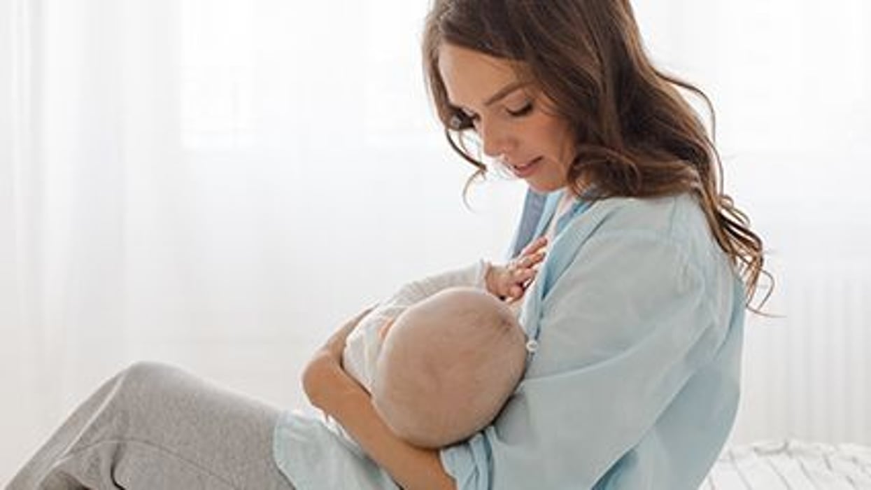 Fewer Food Allergies in Kids If Mom Drinks Milk While Breastfeeding: Study
