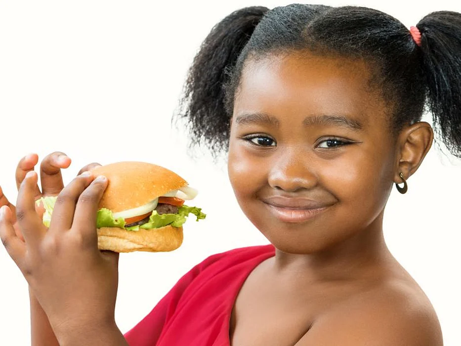 girl eating fast food
