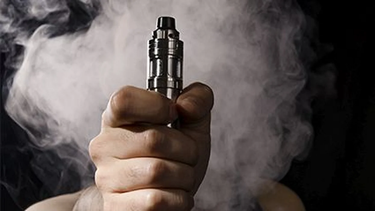 e-cigarettes and smoke