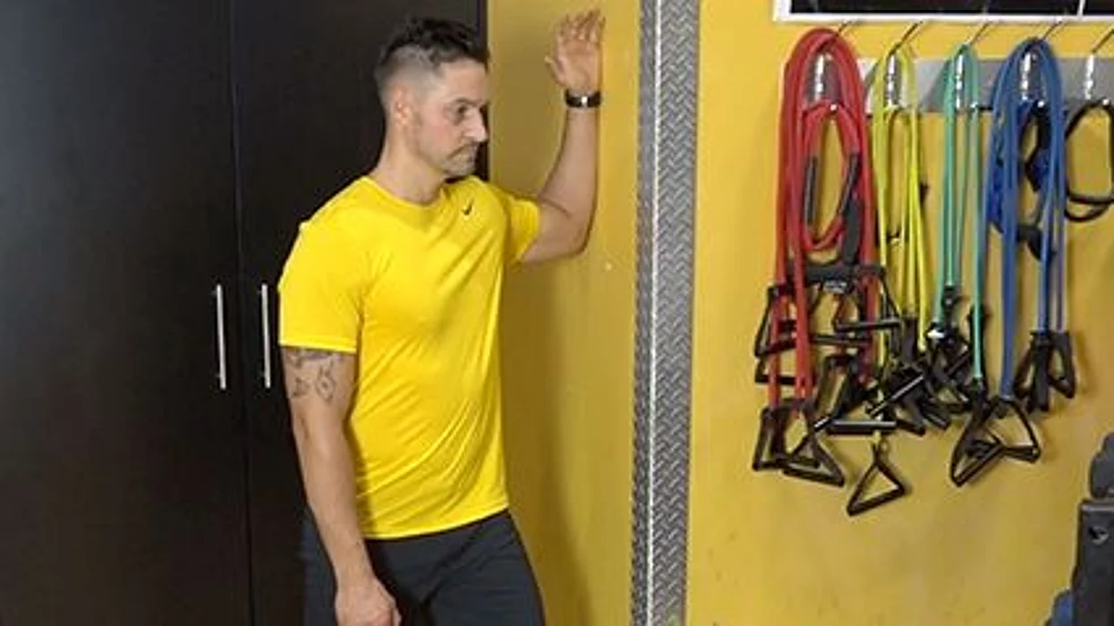 a man exercising in the gym