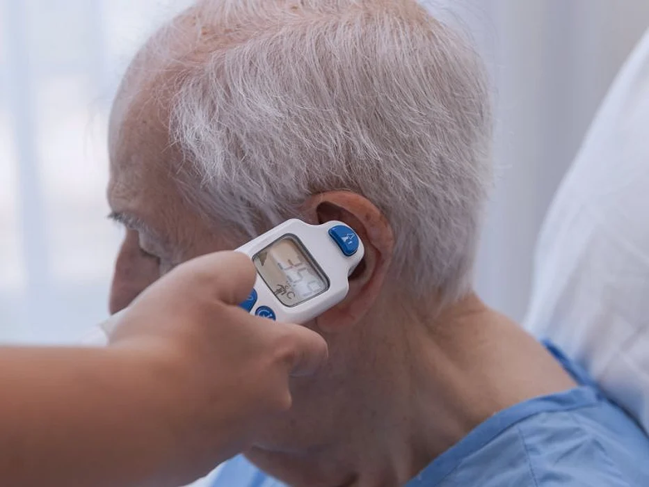 Digial ear thermometer