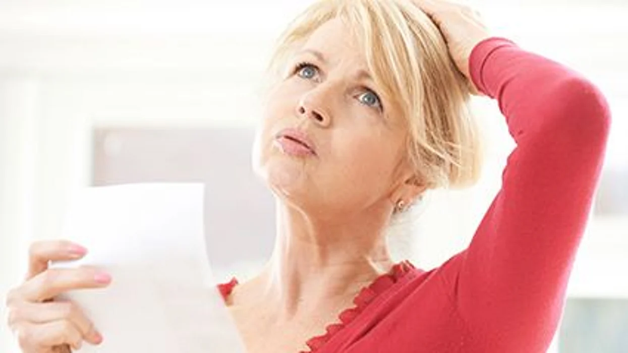 De acuerdo con un estudio nuevo el comienzo temprano de la menstruación aumenta las probabilidades de los calores y los sudores nocturnos en la menopausia.