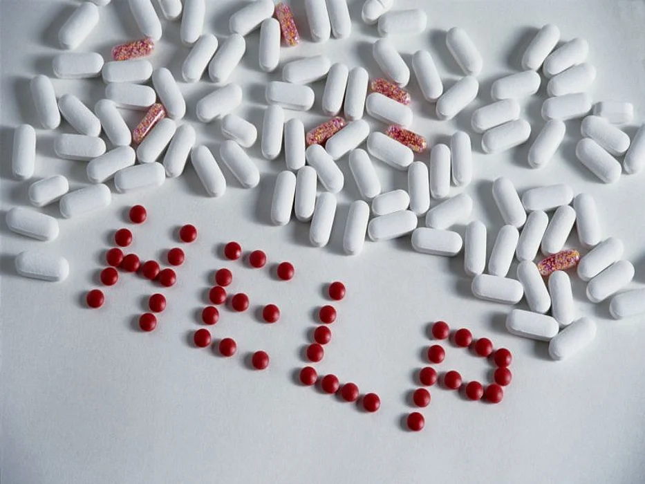 Sharing Drug 'Snorting Straws' Spreads Hepatitis C