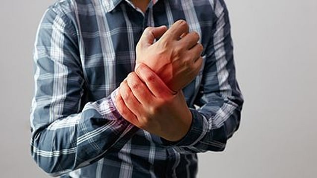 Weather and Joint Pain Consumer Health News HealthDay