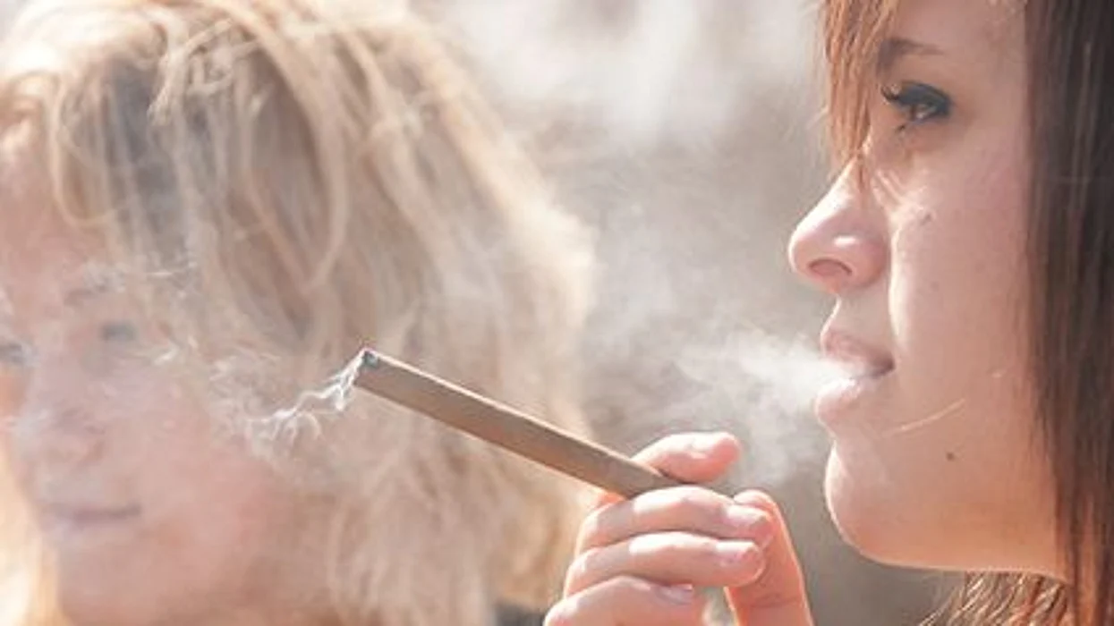 Confusión en los adolescentes sobre el uso del tabaco
