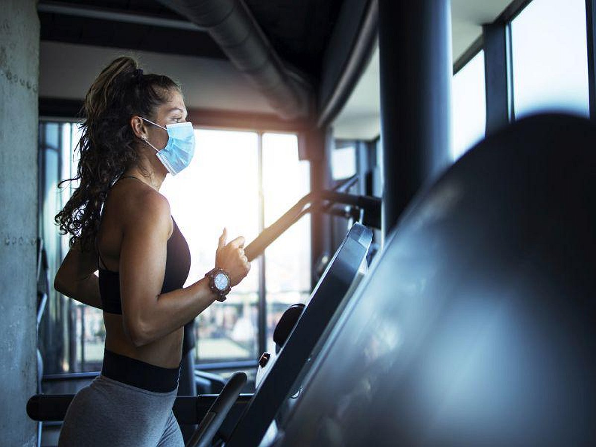 News Picture: Wearing a Mask Won't Ruin Your Workout, Study Shows